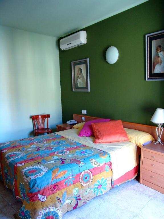 Hotel Pinxo Santa Coloma De Farners Room photo